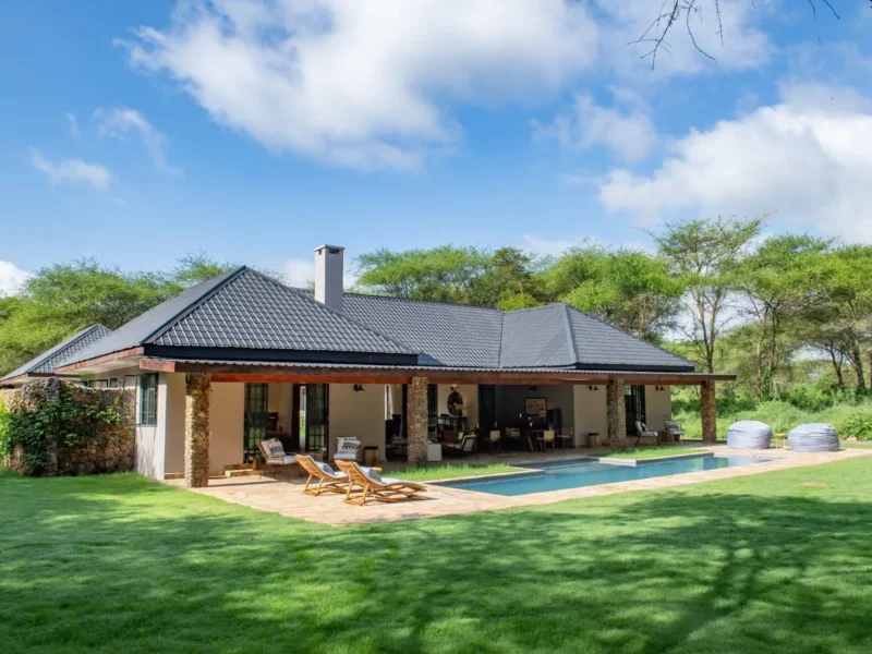 Hamerkop House by Lemala with its pool and gardens near Arusha